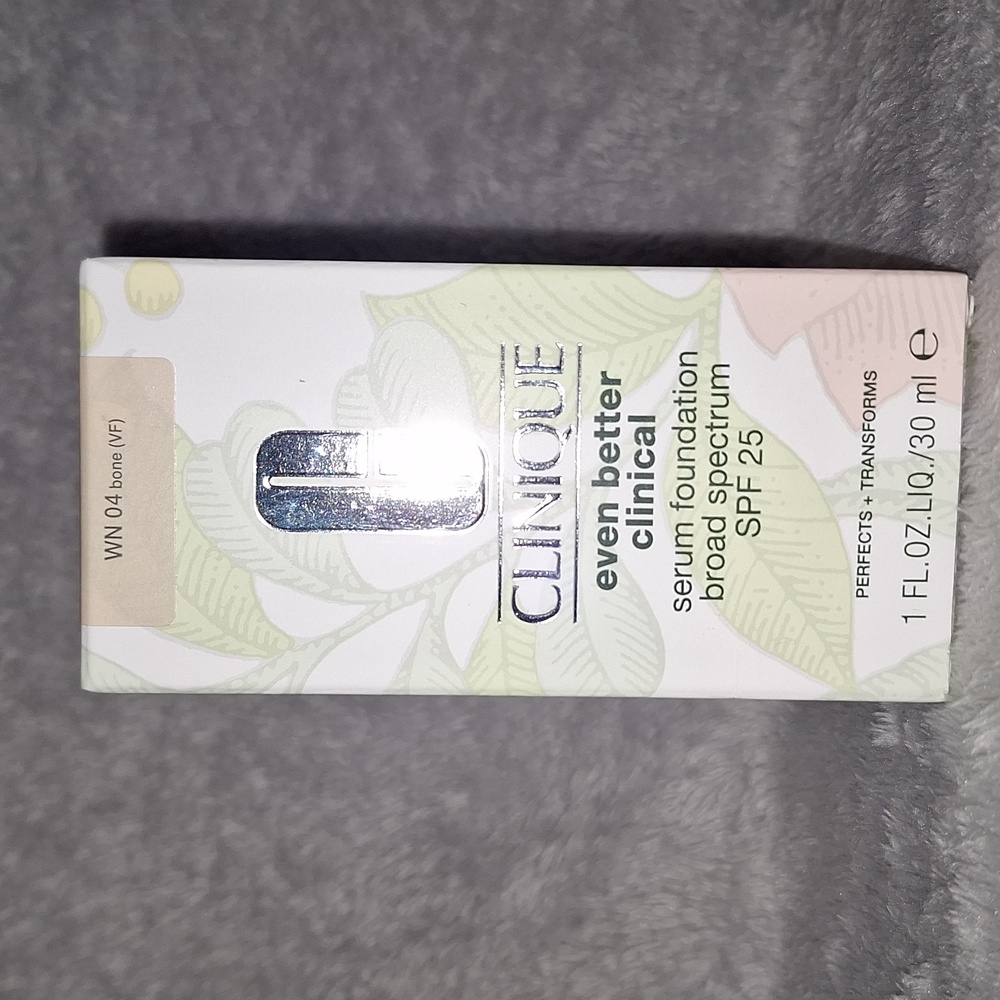 New Clinique Even Better Serum Foundation, shade WN-04 bone